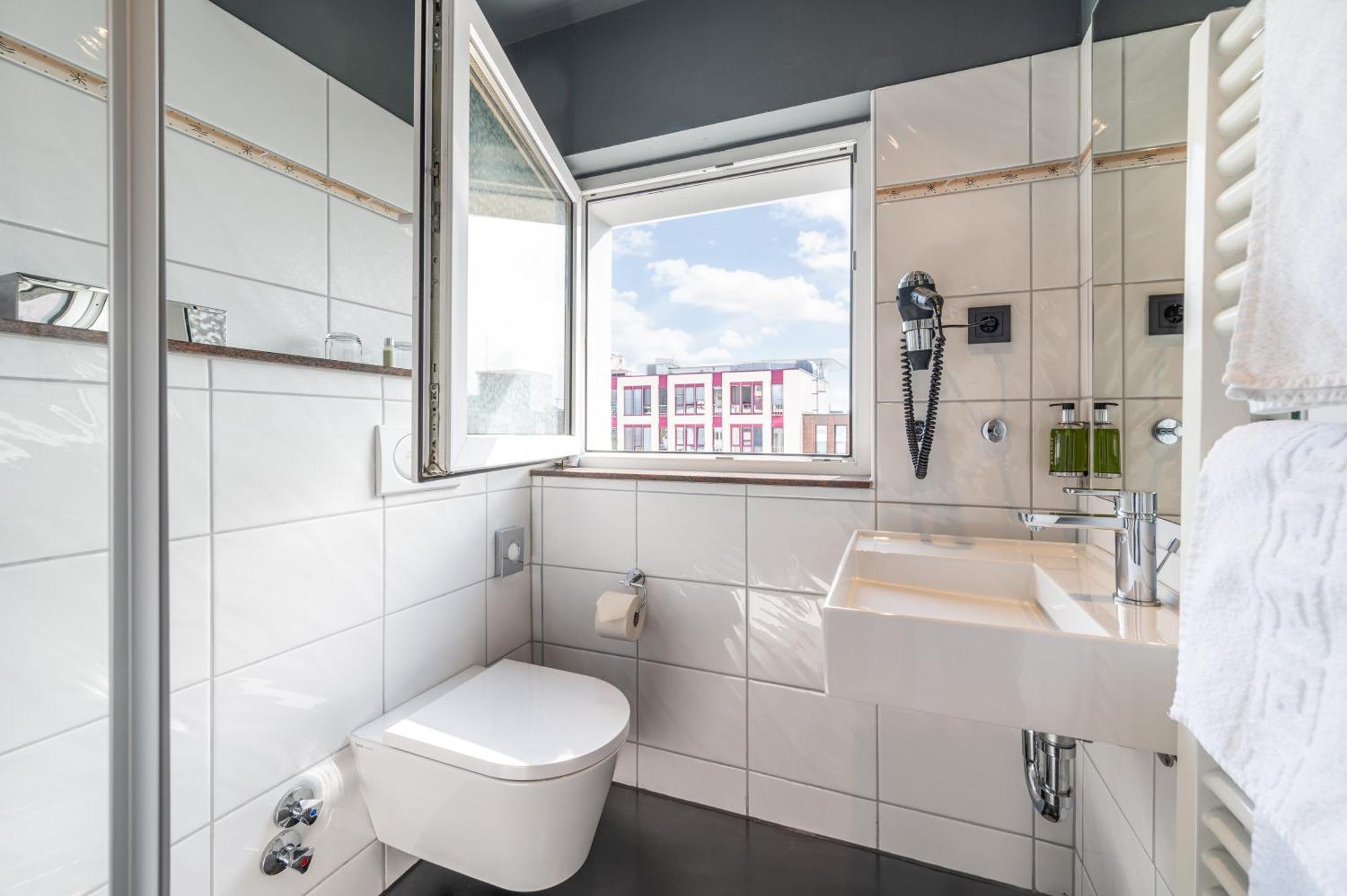 The Midtown 4*